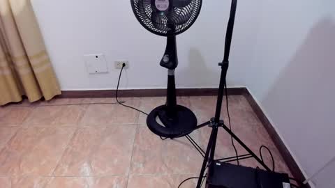 DannaHadid online show from 12/06/24, 06:06