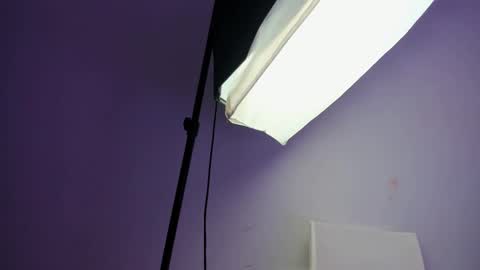 DannaHadid online show from 02/09/25, 02:07