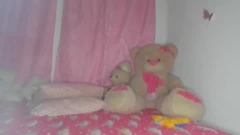 Snapshot of dannajeins chatting on 09/29/25, 12:21 Danna Sofia jeins online show from 09/29/25, 12:21