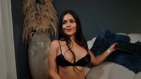 Danna online show from 01/19/25, 03:39