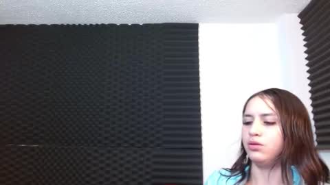 dannamomcerrat online show from 12/04/24, 06:22