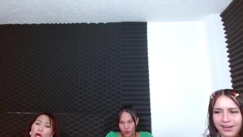 dannamomcerrat online show from 12/05/24, 02:31