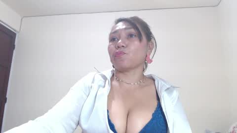 Snapshot of dannamomcerratt chatting on 04/18/26, 07:58 dannamomcerratt online show from 04/18/26, 07:58