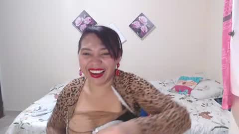 Snapshot of dannamomcerratt chatting on 06/13/26, 04:43 dannamomcerratt online show from 06/13/26, 04:43