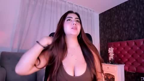 Snapshot of dannastaar chatting on 09/24/25, 02:20 Danna online show from 09/24/25, 02:20