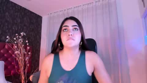 Snapshot of dannastaar chatting on 10/18/25, 04:41 Danna online show from 10/18/25, 04:41