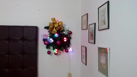 Danna online show from 12/21/24, 06:02