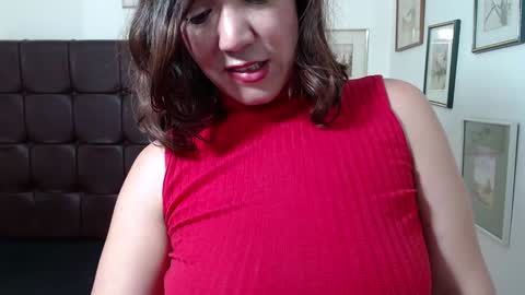 Danna online show from 01/11/25, 02:36
