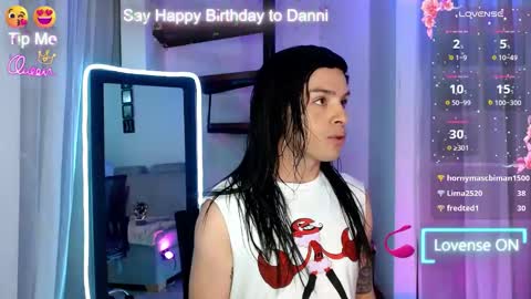 Snapshot of dannihotboy02 chatting on 05/28/26, 09:01 danni online show from 05/28/26, 09:01