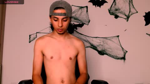 Danny online show from 11/08/25, 01:06