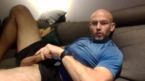 danny81boy online show from 10/29/25, 08:54