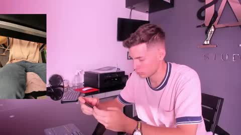 danny_and_lara online show from 10/02/25, 06:48