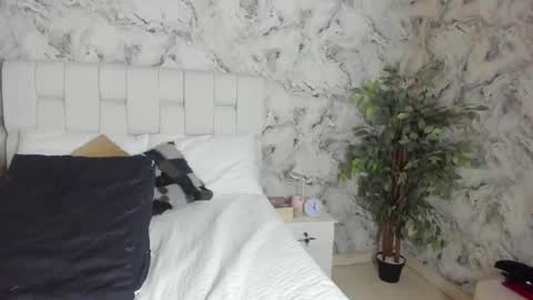 danny_fernandez online show from 10/19/25, 06:14