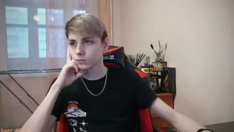 Daniel online show from 02/16/25, 02:09