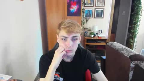 Snapshot of danny_fox888 chatting on 09/15/25, 11:32 Daniel online show from 09/15/25, 11:32