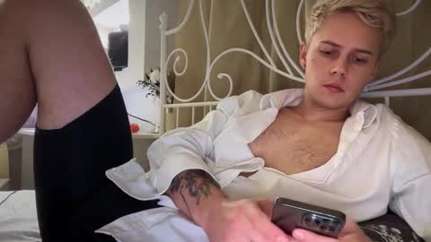 Snapshot of danny_love01 chatting on 10/08/25, 04:04 danny online show from 10/08/25, 04:04