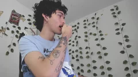 Snapshot of danny_phantom_09 chatting on 11/21/25, 04:22 danny_phantom_09 online show from 11/21/25, 04:22