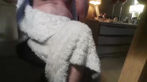 Danielle online show from 10/10/25, 10:31