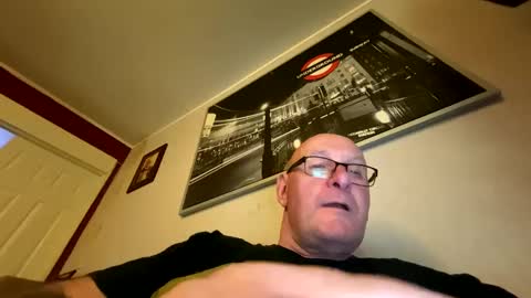 Snapshot of danobrega69 chatting on 12/01/24, 10:43 Dano B online show from 12/01/24, 10:43
