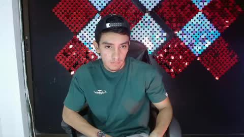 Snapshot of dante_18cm chatting on 05/01/26, 01:48 Dante online show from 05/01/26, 01:48