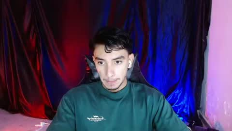 Snapshot of dante_18cm chatting on 06/12/26, 01:04 Dante online show from 06/12/26, 01:04
