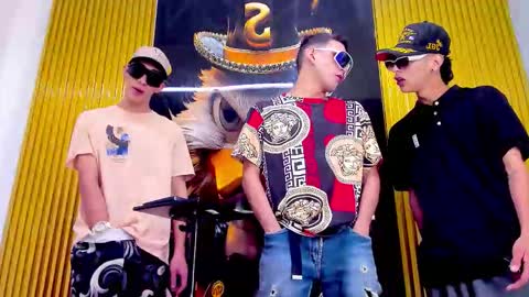 Snapshot of dante_brown1 chatting on 10/11/25, 09:35 dante_brown1 online show from 10/11/25, 09:35