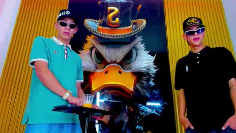 Snapshot of dante_brown1 chatting on 10/13/25, 09:15 dante_brown1 online show from 10/13/25, 09:15