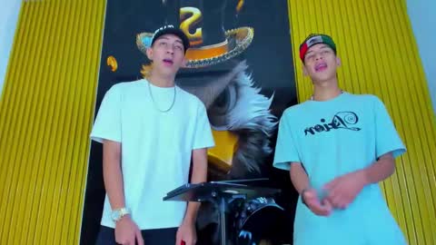 Snapshot of dante_brown1 chatting on 10/18/25, 09:26 dante_brown1 online show from 10/18/25, 09:26