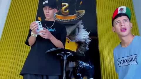 Snapshot of dante_brown1 chatting on 10/30/25, 09:15 dante_brown1 online show from 10/30/25, 09:15