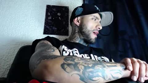dante_d_angelo_ online show from 12/17/25, 07:14