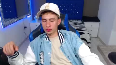 Snapshot of dante_tompson chatting on 01/28/25, 04:08 Dante online show from 01/28/25, 04:08