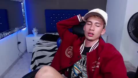 Snapshot of dante_tompson chatting on 01/30/25, 04:13 Dante online show from 01/30/25, 04:13