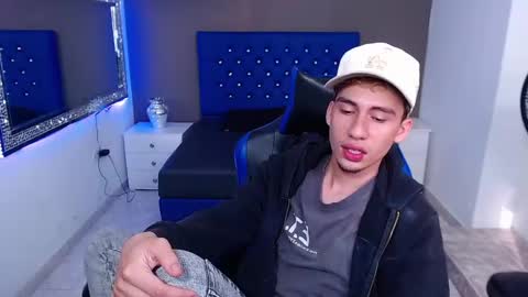 Snapshot of dante_tompson chatting on 02/02/25, 01:08 Dante online show from 02/02/25, 01:08