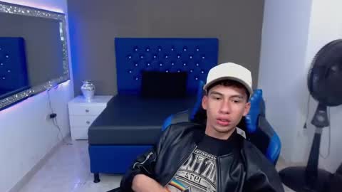 Snapshot of dante_tompson chatting on 02/13/25, 12:21 Dante online show from 02/13/25, 12:21