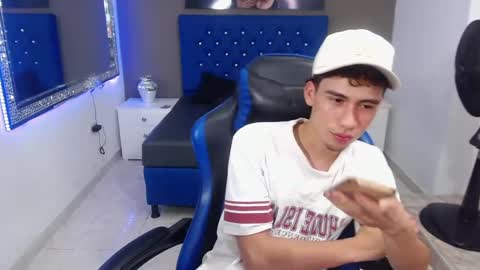 Snapshot of dante_tompson chatting on 02/26/25, 04:35 Dante online show from 02/26/25, 04:35