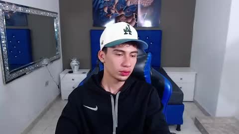 Snapshot of dante_tompson chatting on 03/02/25, 01:49 Dante online show from 03/02/25, 01:49