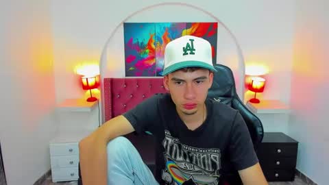 Snapshot of dante_tompson chatting on 03/11/25, 06:30 Dante online show from 03/11/25, 06:30