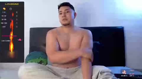 Snapshot of dante_xo chatting on 02/18/25, 08:58  A L E J A N D R O  online show from 02/18/25, 08:58