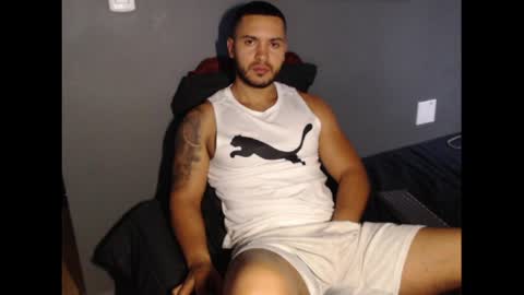 Snapshot of dantebrown1 chatting on 04/08/26, 12:27 dantebrown1 online show from 04/08/26, 12:27