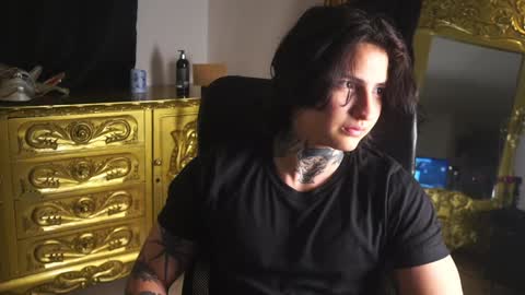 Snapshot of dantecoppolaa chatting on 01/20/25, 02:11 Dante coppola online show from 01/20/25, 02:11