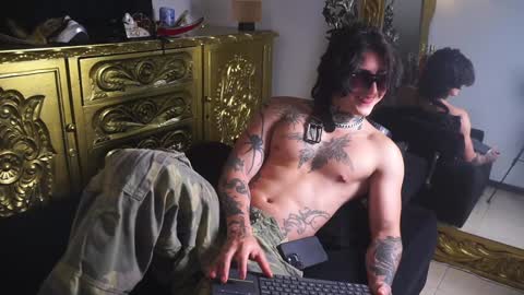 Snapshot of dantecoppolaa chatting on 02/04/25, 10:55 Dante coppola online show from 02/04/25, 10:55