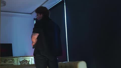 Snapshot of dantecoppolaa chatting on 10/11/25, 09:02 Dante coppola online show from 10/11/25, 09:02