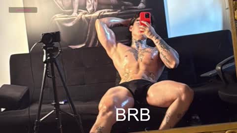 Snapshot of dantecoppolaa chatting on 10/19/25, 08:20 Dante coppola online show from 10/19/25, 08:20