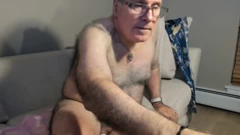 Snapshot of dantes_lion chatting on 09/13/25, 06:57 Mark online show from 09/13/25, 06:57