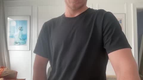 Snapshot of danteslife chatting on 10/08/25, 05:43 Dante online show from 10/08/25, 05:43