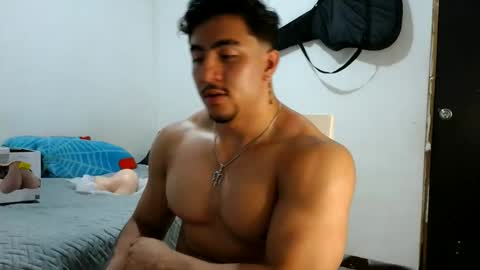 Snapshot of dantevicius chatting on 11/05/25, 08:36 Dante Vicius online show from 11/05/25, 08:36