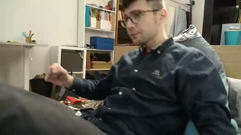 Snapshot of dantheman233 chatting on 09/13/25, 11:54 Daniel online show from 09/13/25, 11:54