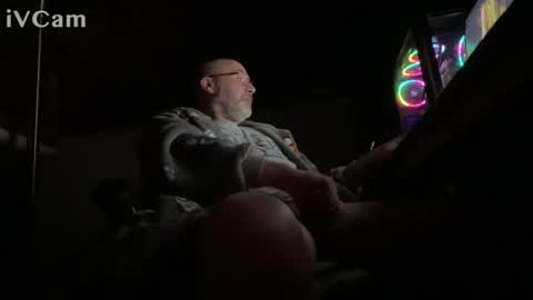 Snapshot of dantheman741 chatting on 12/27/24, 02:33 dantheman741 online show from 12/27/24, 02:33