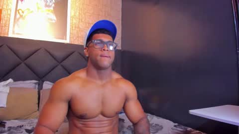 Snapshot of dany_dryy chatting on 10/18/25, 05:35 Dany online show from 10/18/25, 05:35