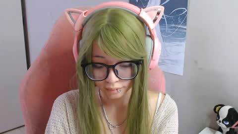 Snapshot of danyelleeyermann chatting on 05/11/26, 02:45 danyelleeyermann online show from 05/11/26, 02:45